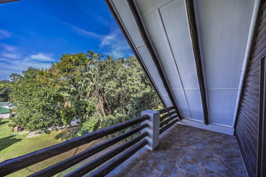 4 Bedroom Property for Sale in Cintsa West Eastern Cape